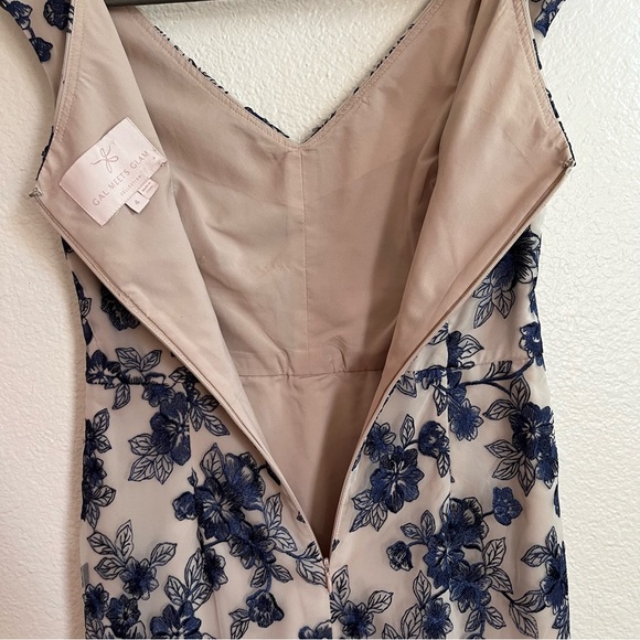Gal Meets Glam Collection Rosemary Floral Embroidered Midi Dress Sz 4 - Picture 10 of 11